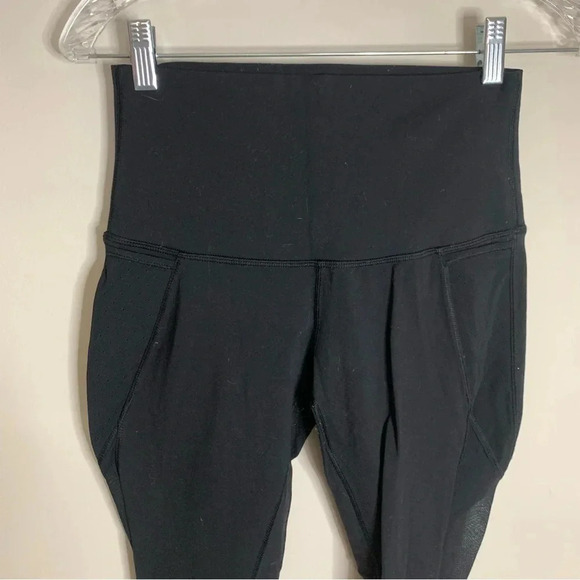 Lululemon  Black High Rise Legging Mesh 4 - Picture 6 of 8